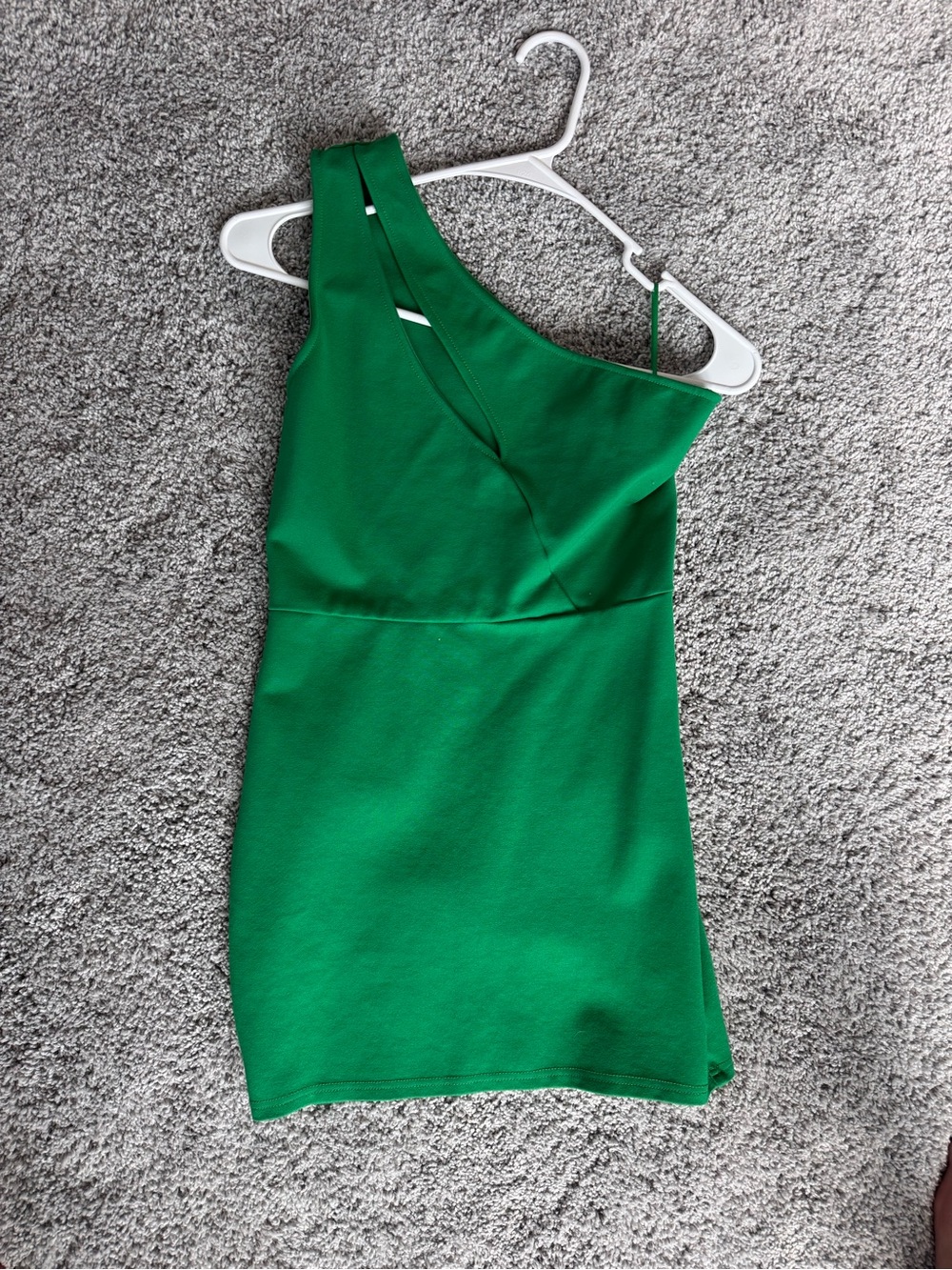 superdown Emerald One-Shoulder Bodycon Dress